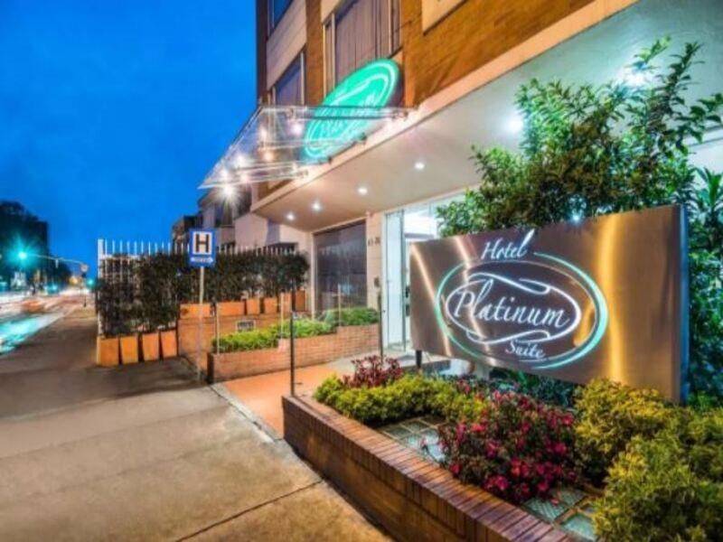 Hotel Platinum Suite ボゴタ エクステリア 写真