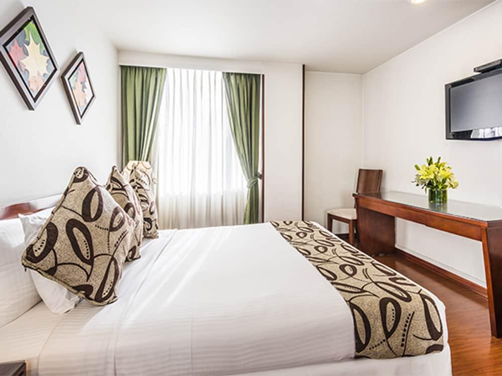 Hotel Platinum Suite ボゴタ エクステリア 写真