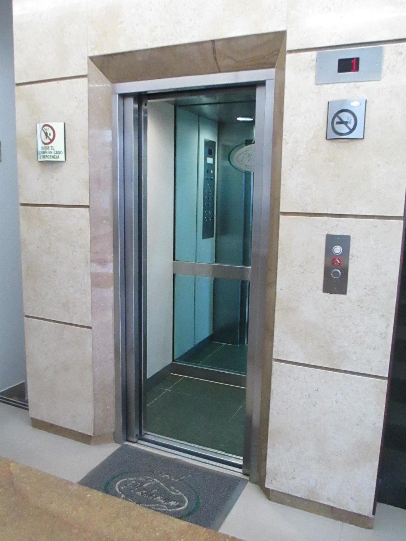 Hotel Platinum Suite ボゴタ エクステリア 写真
